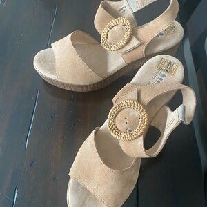 Spring Step Platform Shoe, size 40